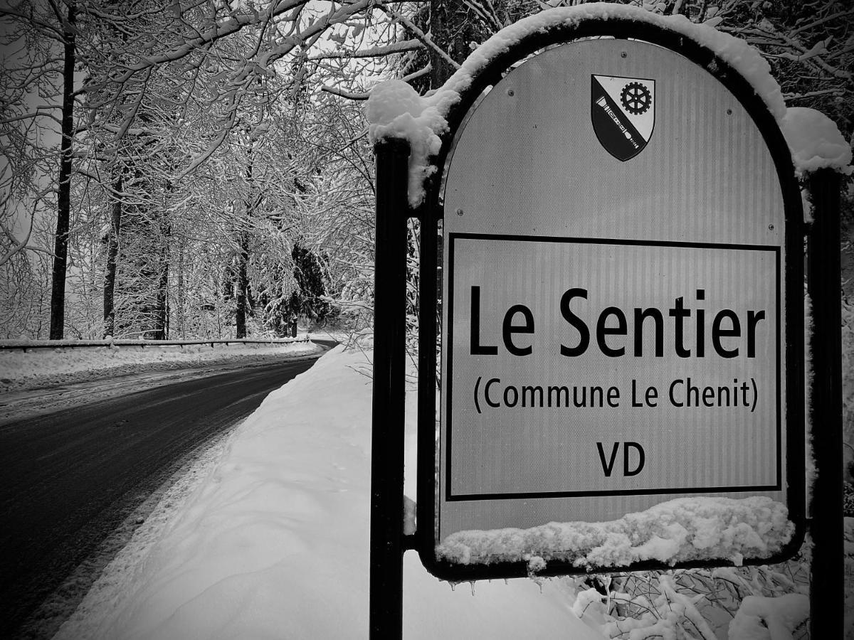 Hotel De Ville Du Sentier Le Sentier Luaran gambar